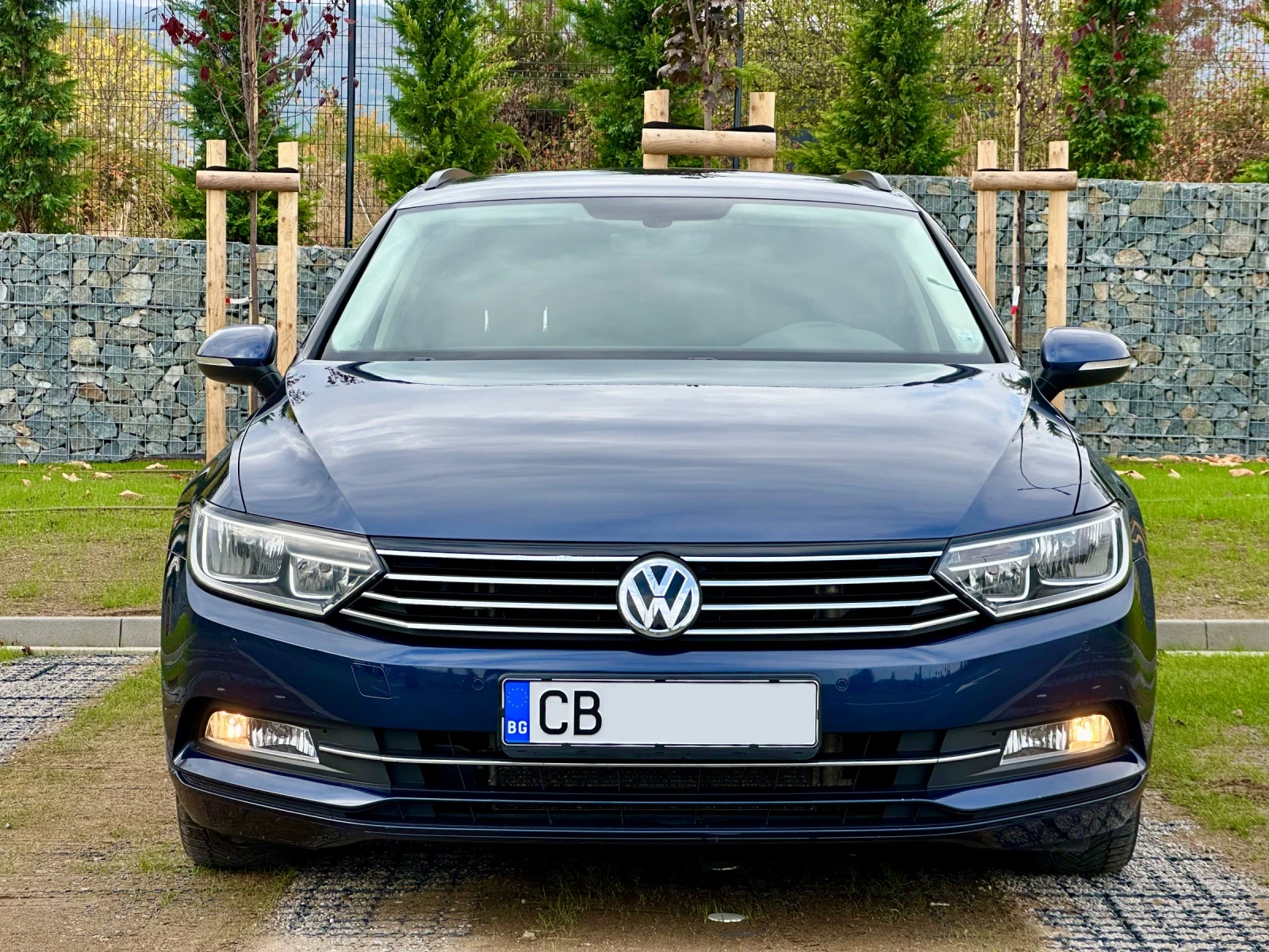 VW Passat Variant / (B8) / 2.0 TDI (150 Hp) / DSG, снимка 2 - Автомобили и джипове - 56531184