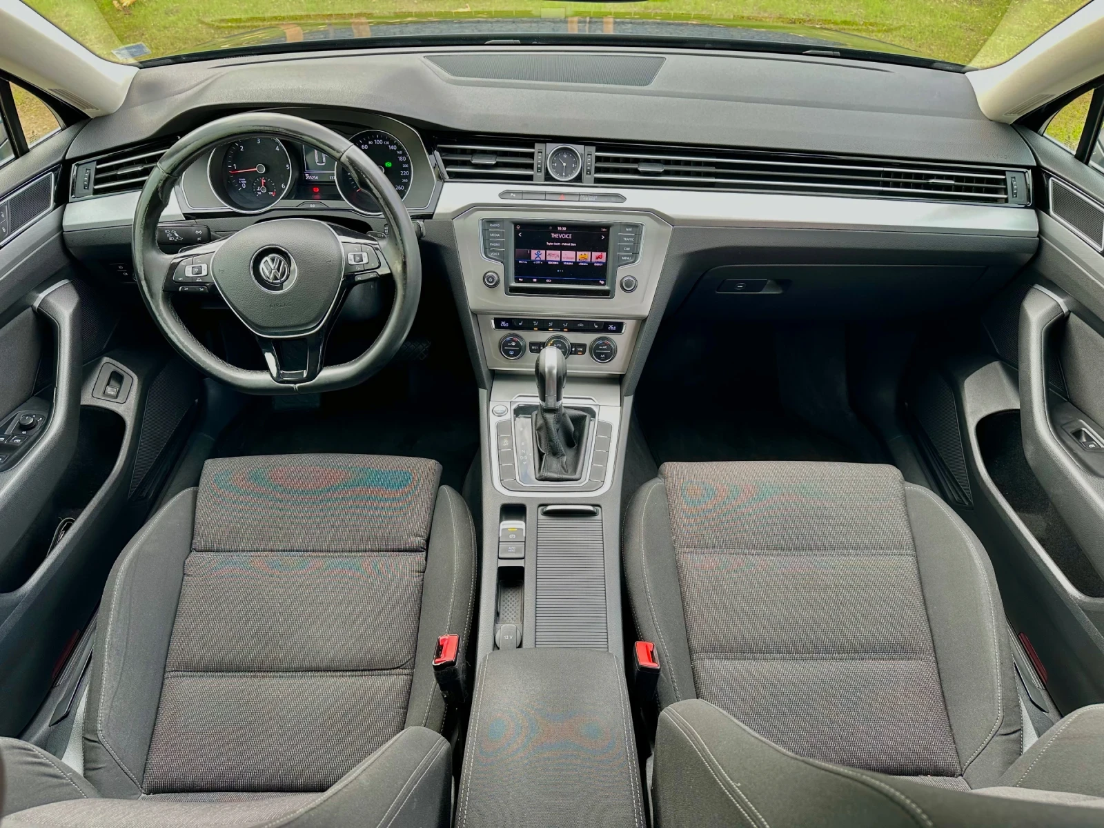 VW Passat Variant / (B8) / 2.0 TDI (150 Hp) / DSG, снимка 9 - Автомобили и джипове - 56531184