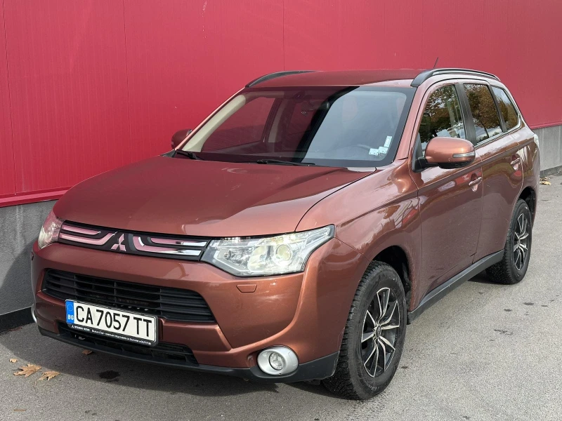 Mitsubishi Outlander, снимка 12 - Автомобили и джипове - 52368012