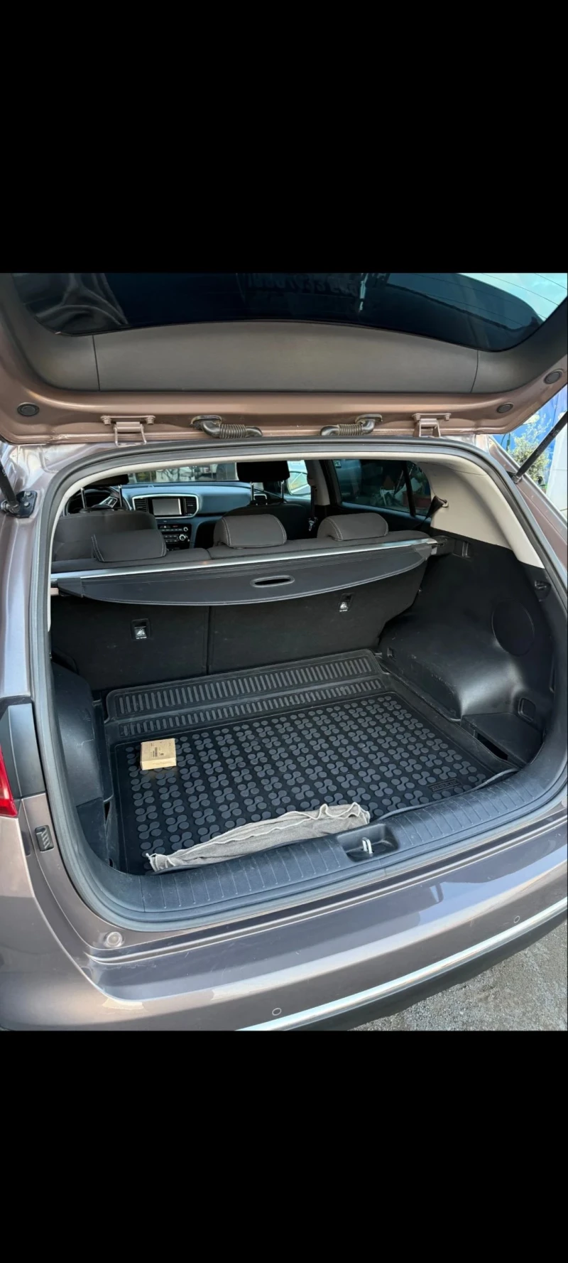 Kia Sportage, снимка 10 - Автомобили и джипове - 53299312