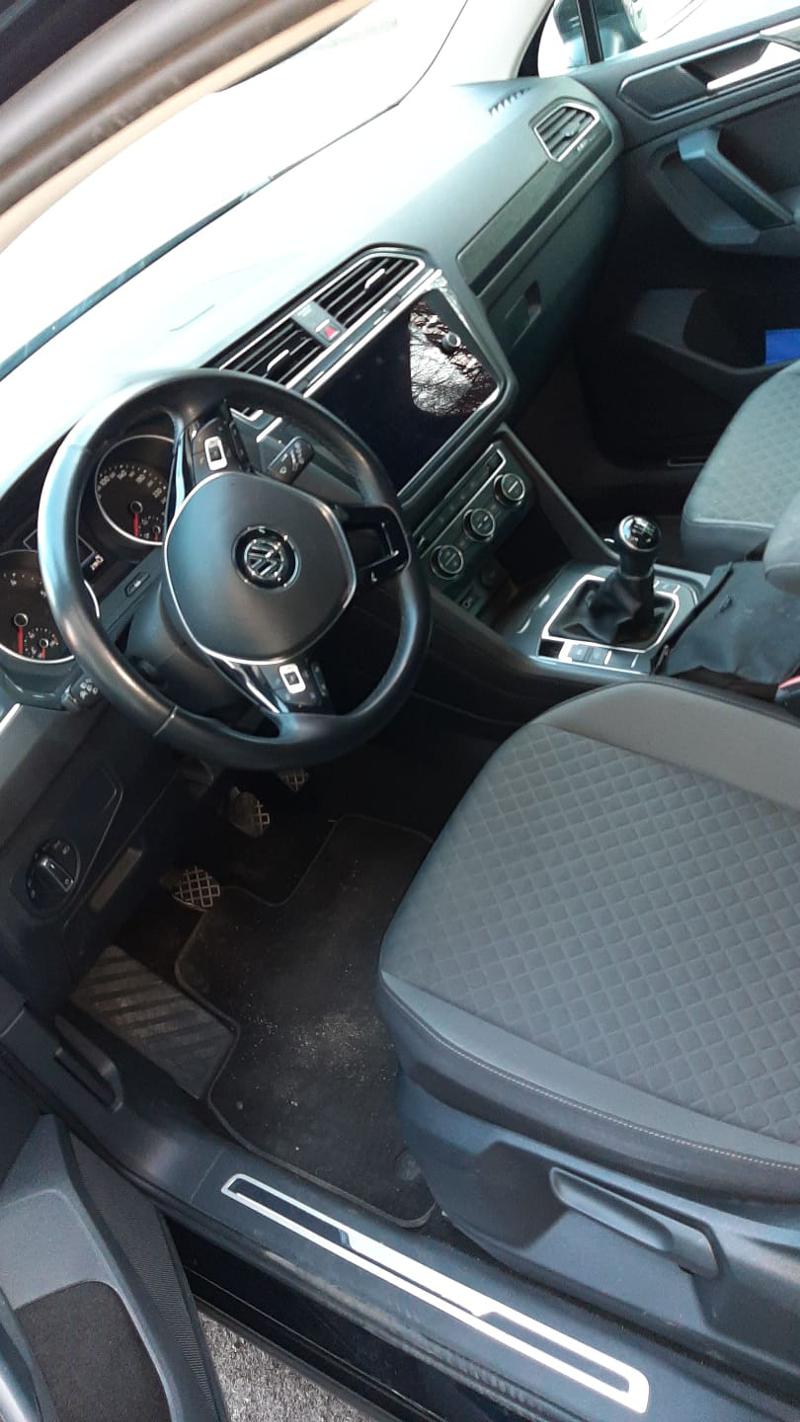 VW Tiguan 1.6tdi 2.0tdi , снимка 4 - Автомобили и джипове - 29133435