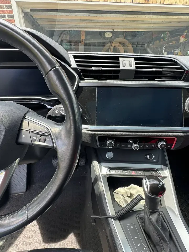 Audi Q3, снимка 7 - Автомобили и джипове - 56226939