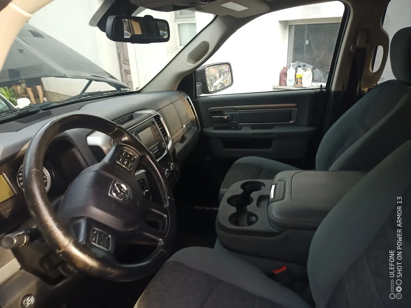 Dodge RAM 1500 Big Horn / 5.7 HEMI ZF кутия с нова ГУ - изображение 8