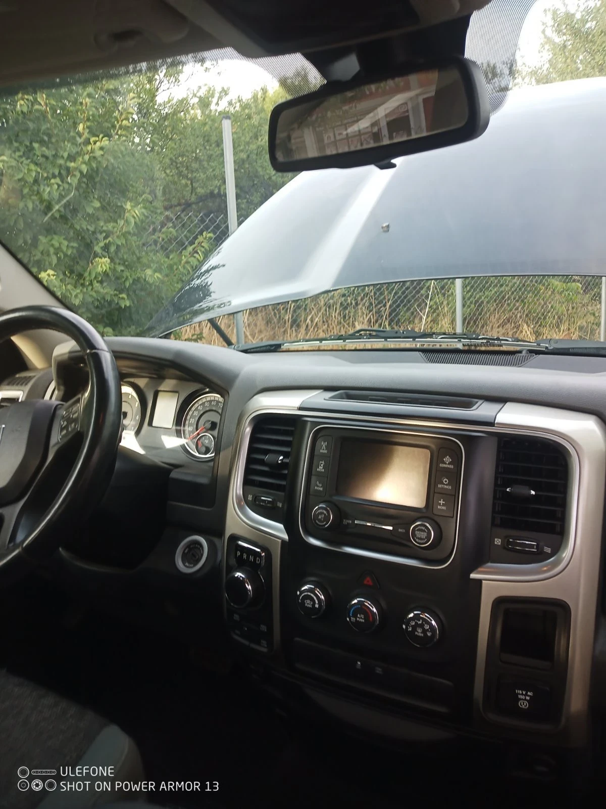 Dodge RAM 1500 Big Horn / 5.7 HEMI ZF кутия с нова ГУ - изображение 9