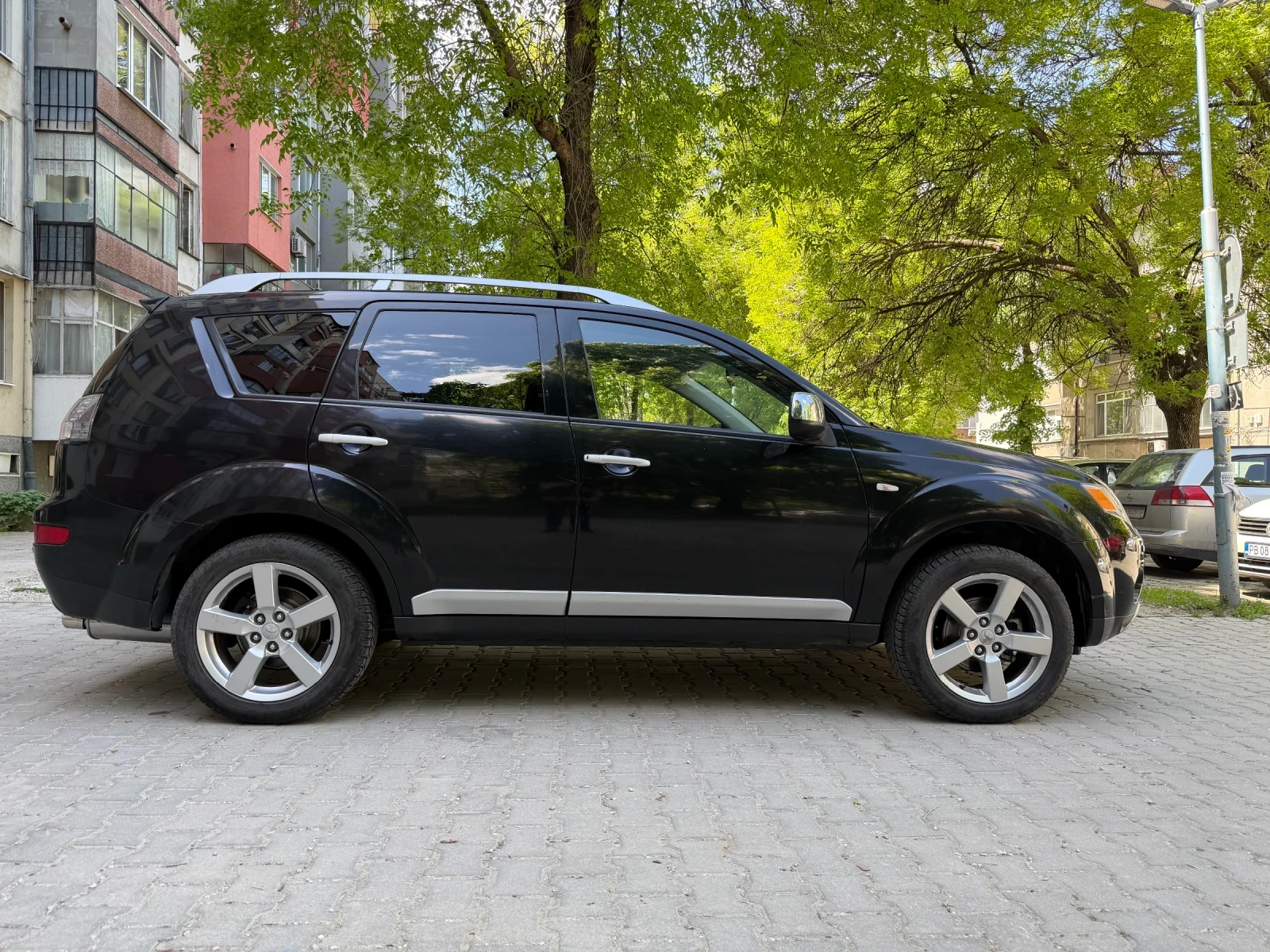 Mitsubishi Outlander 2.4 бензин/газ 4х4 7места BRC LPG автомат, снимка 6 - Автомобили и джипове - 54331242