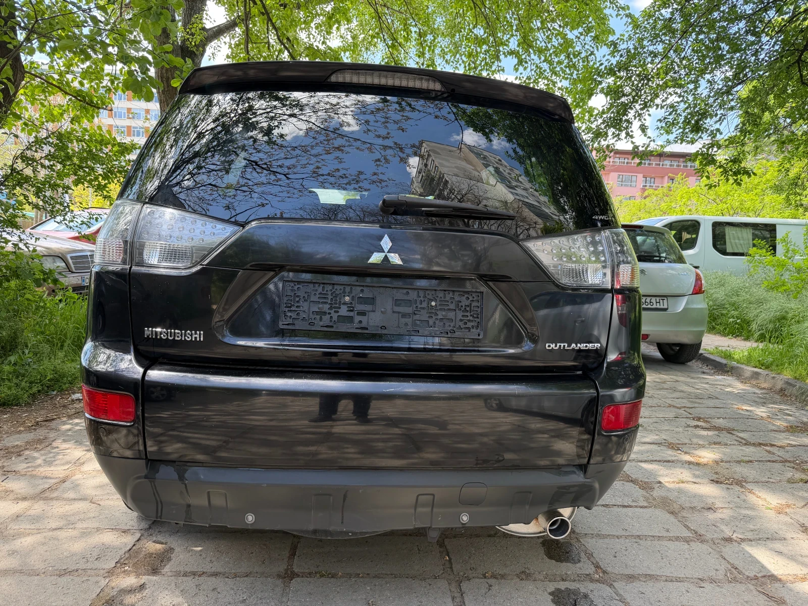 Mitsubishi Outlander 2.4 бензин/газ 4х4 7места BRC LPG автомат, снимка 7 - Автомобили и джипове - 54331242