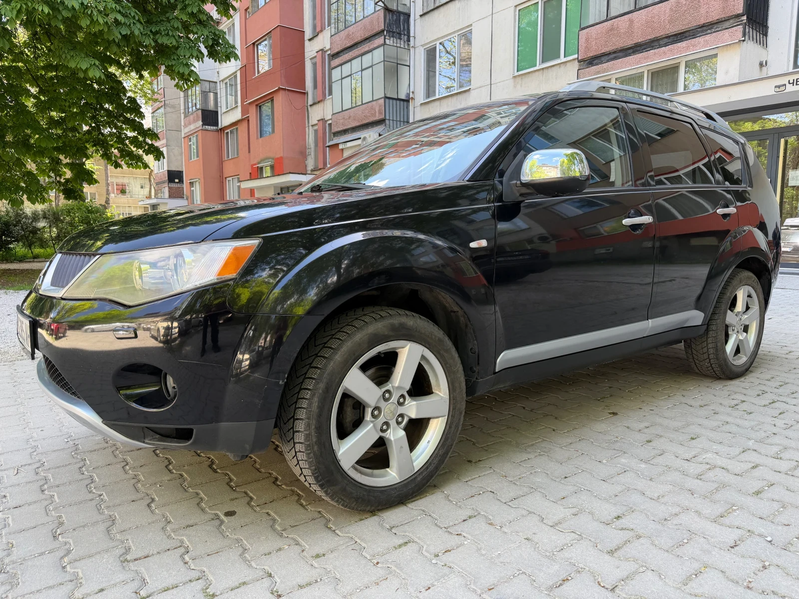 Mitsubishi Outlander 2.4 бензин/газ 4х4 7места BRC LPG автомат, снимка 3 - Автомобили и джипове - 54331242