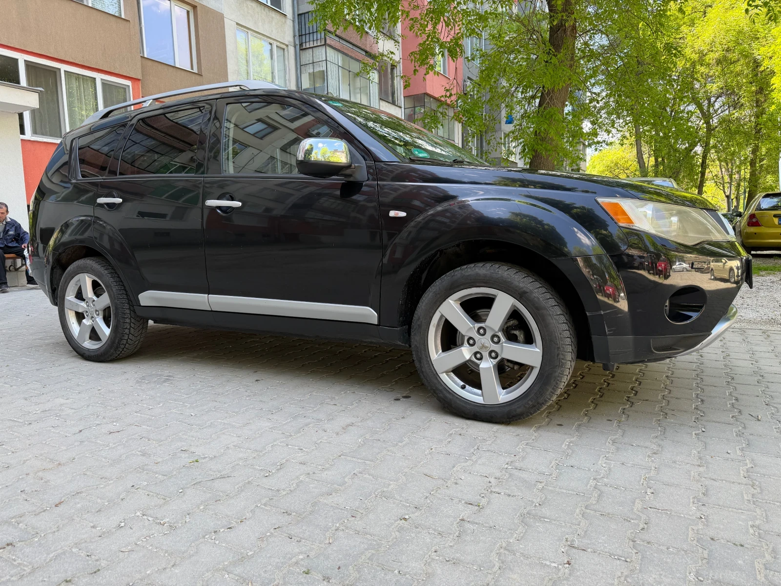 Mitsubishi Outlander 2.4 бензин/газ 4х4 7места BRC LPG автомат, снимка 4 - Автомобили и джипове - 54331242