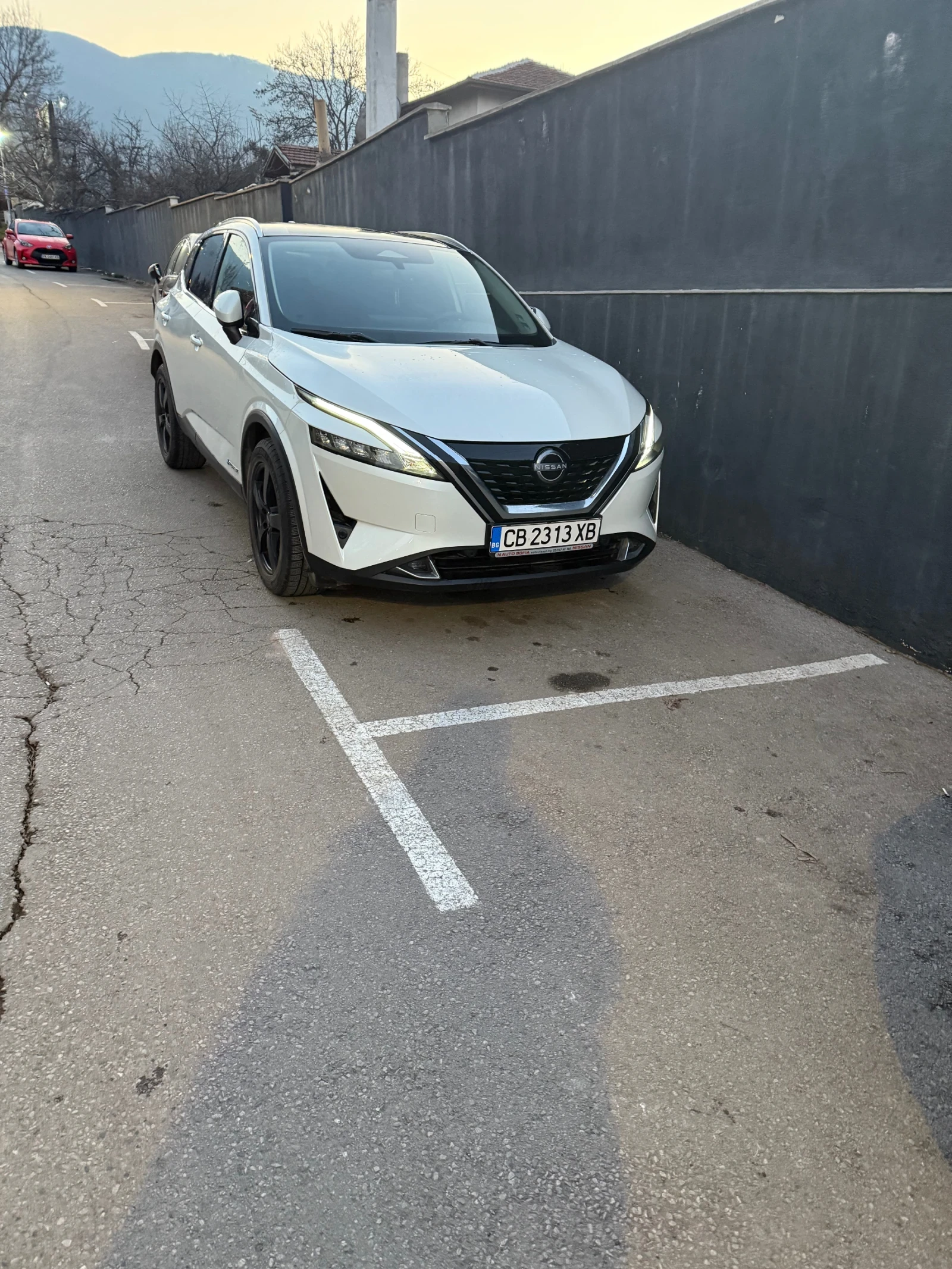 Nissan Qashqai, снимка 5 - Автомобили и джипове - 54526639