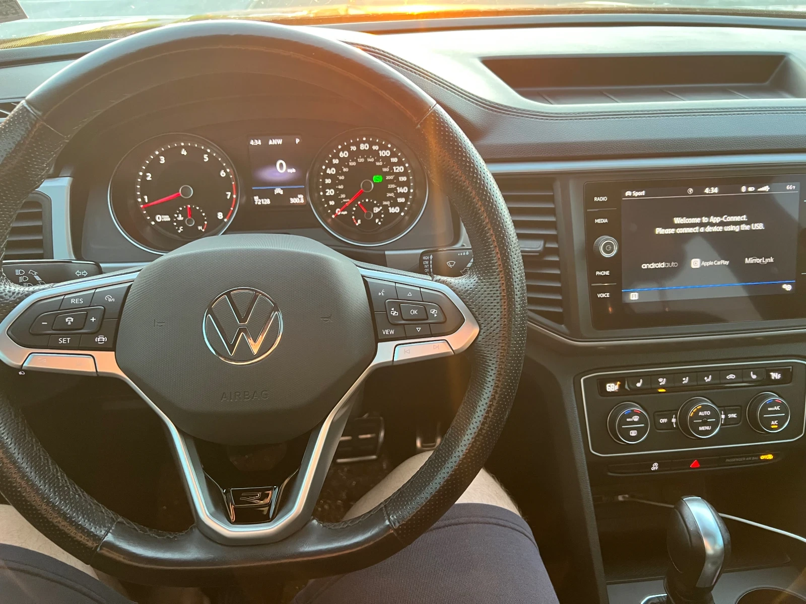 VW Atlas Cross Sport R-line, снимка 17 - Автомобили и джипове - 54813047