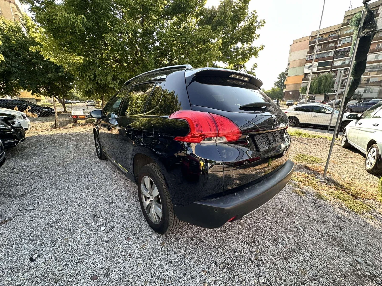 Peugeot 2008 1.6i/Автоматик/Швейцария , снимка 8 - Автомобили и джипове - 55548661