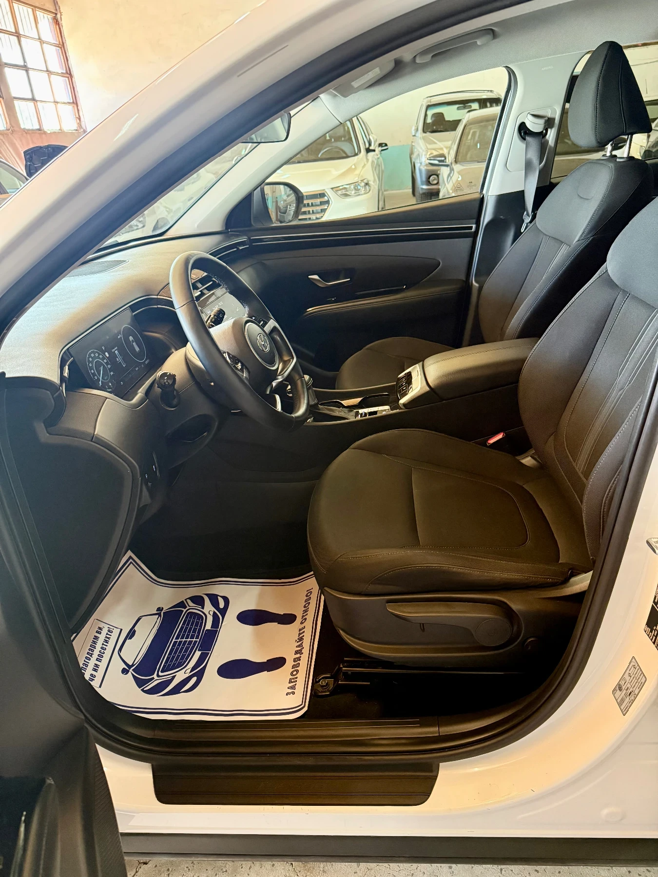 Hyundai Tucson 1.6 CRDi Mild-Hybrid 4x4   Автоматик   09.2021 г., снимка 11 - Автомобили и джипове - 55272311