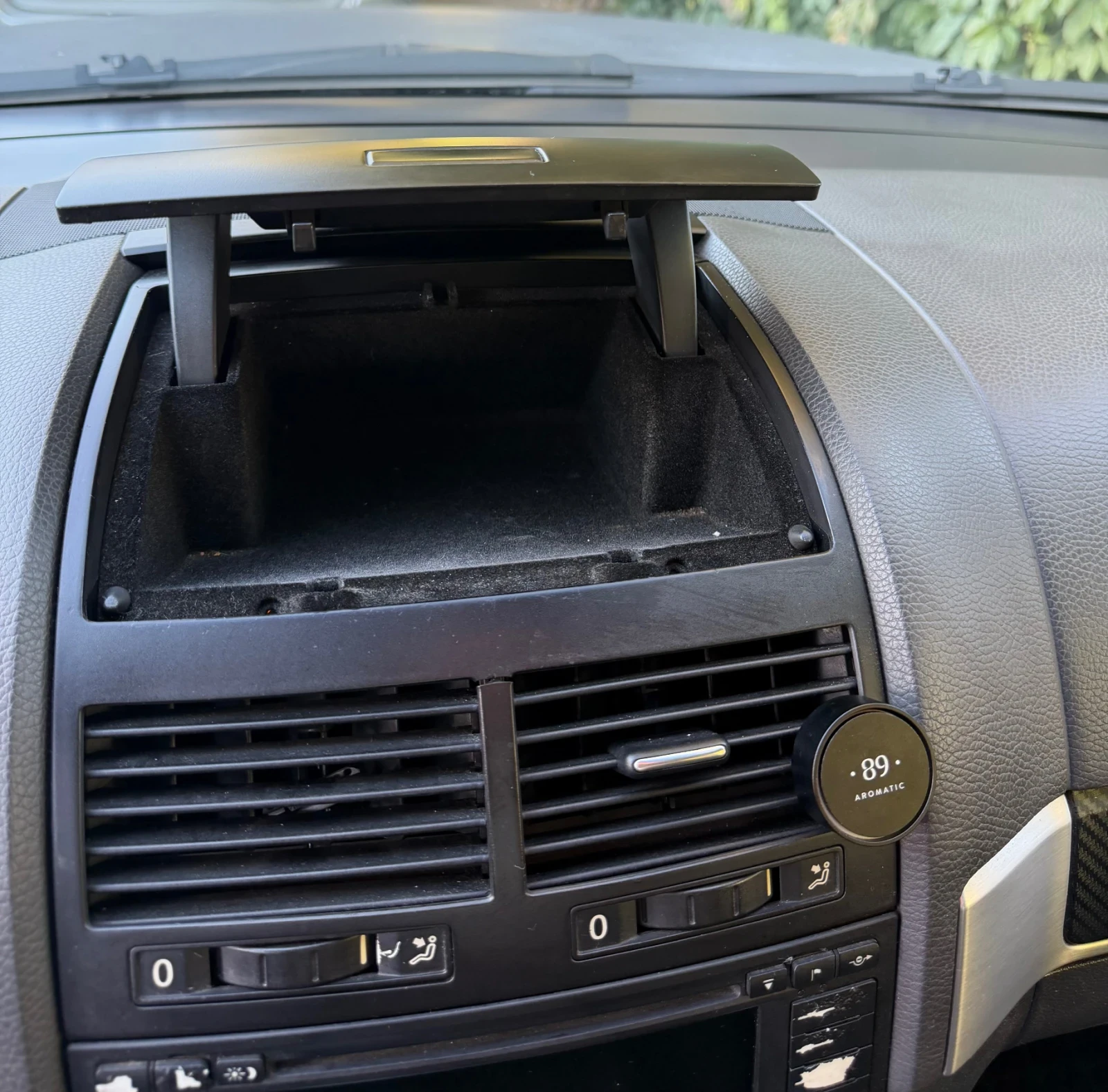 VW Touareg, снимка 13 - Автомобили и джипове - 56359164
