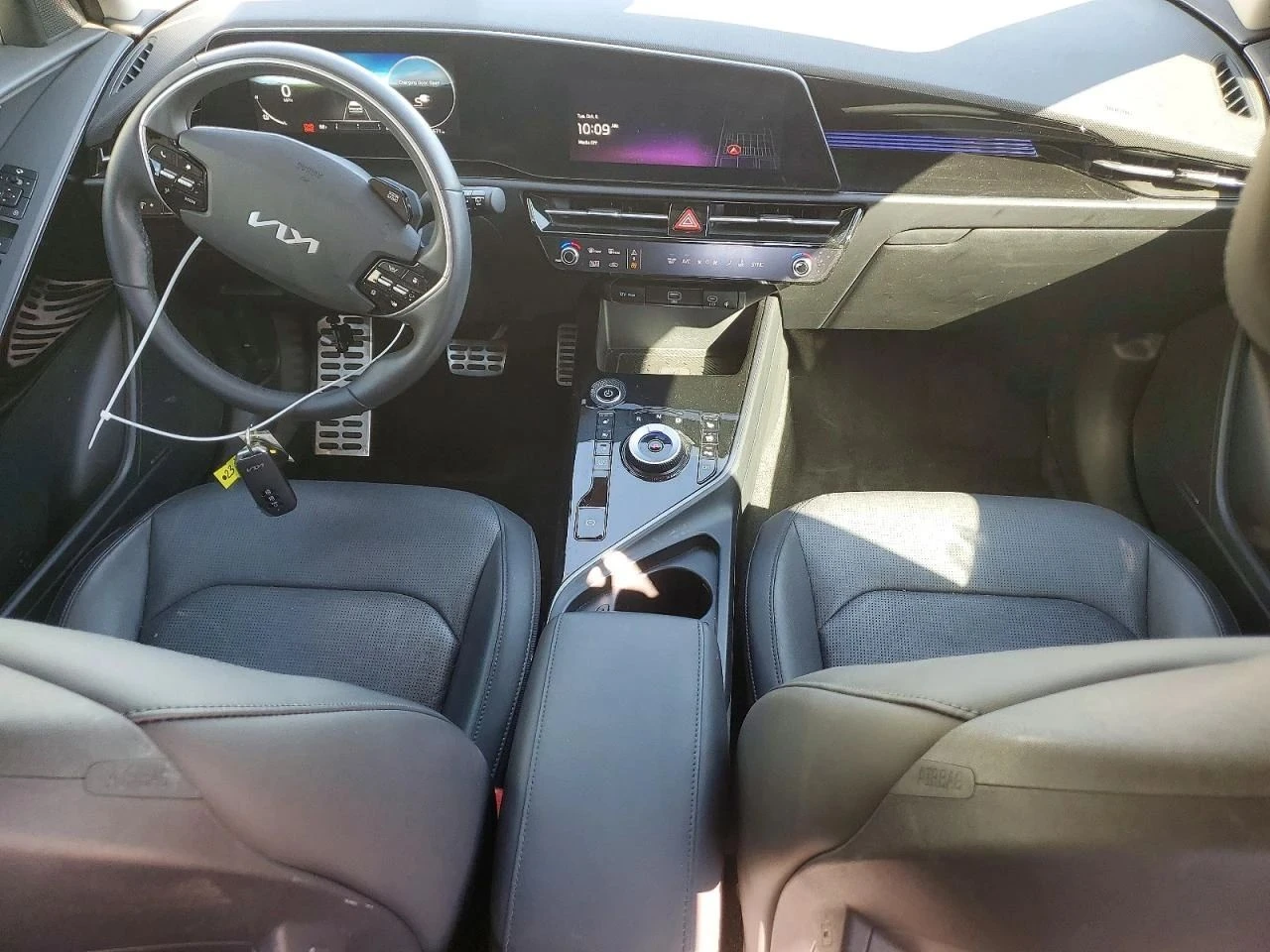 Kia Niro, снимка 9 - Автомобили и джипове - 56684944