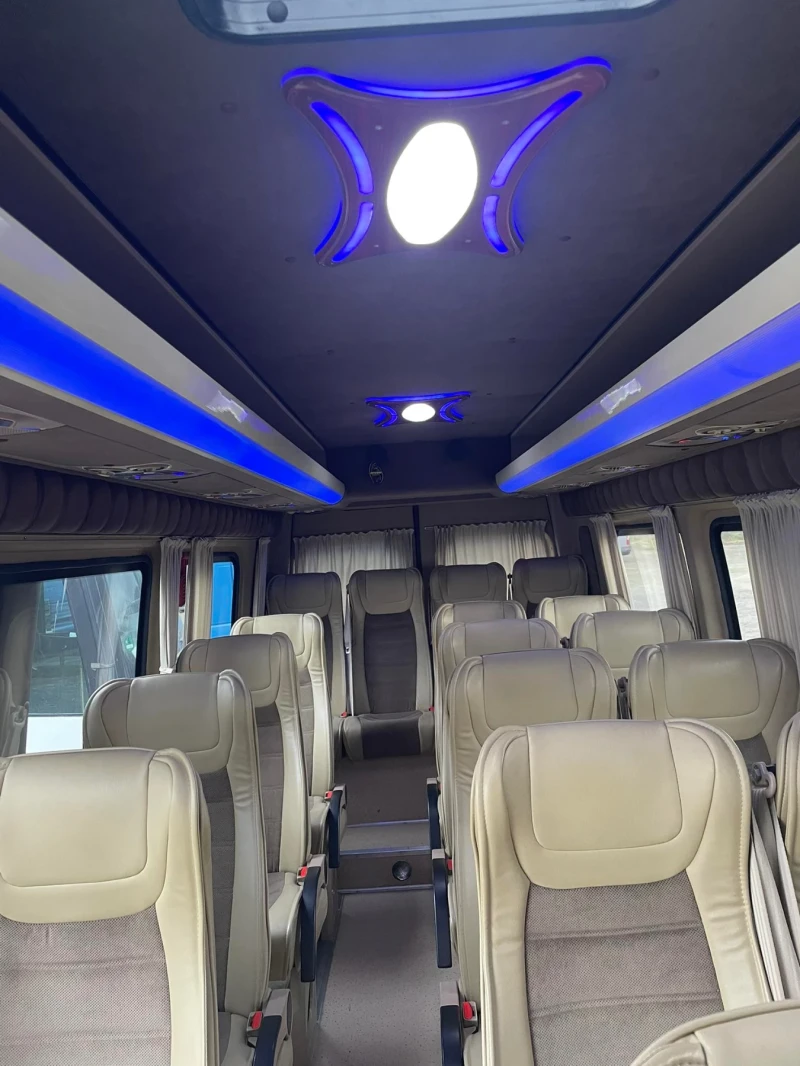 Mercedes-Benz Sprinter 515 22 места