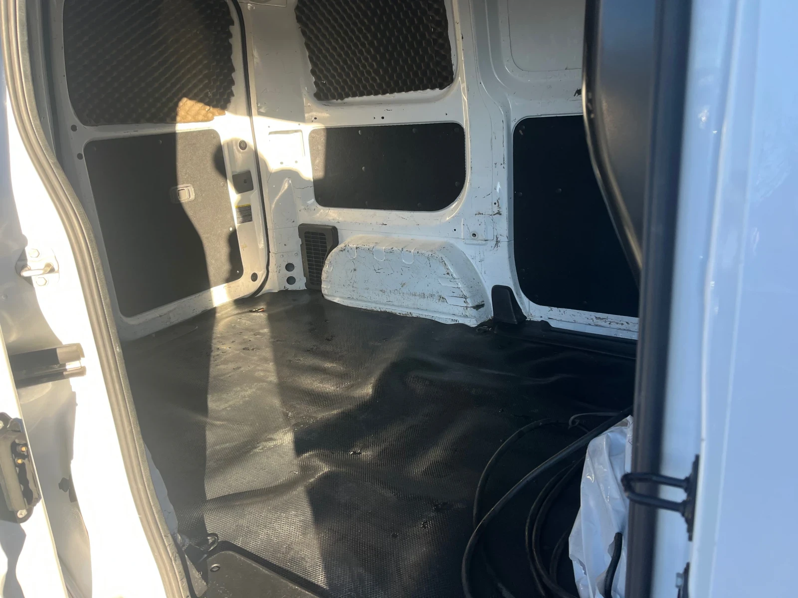 Nissan NV200 Електрически - изображение 8