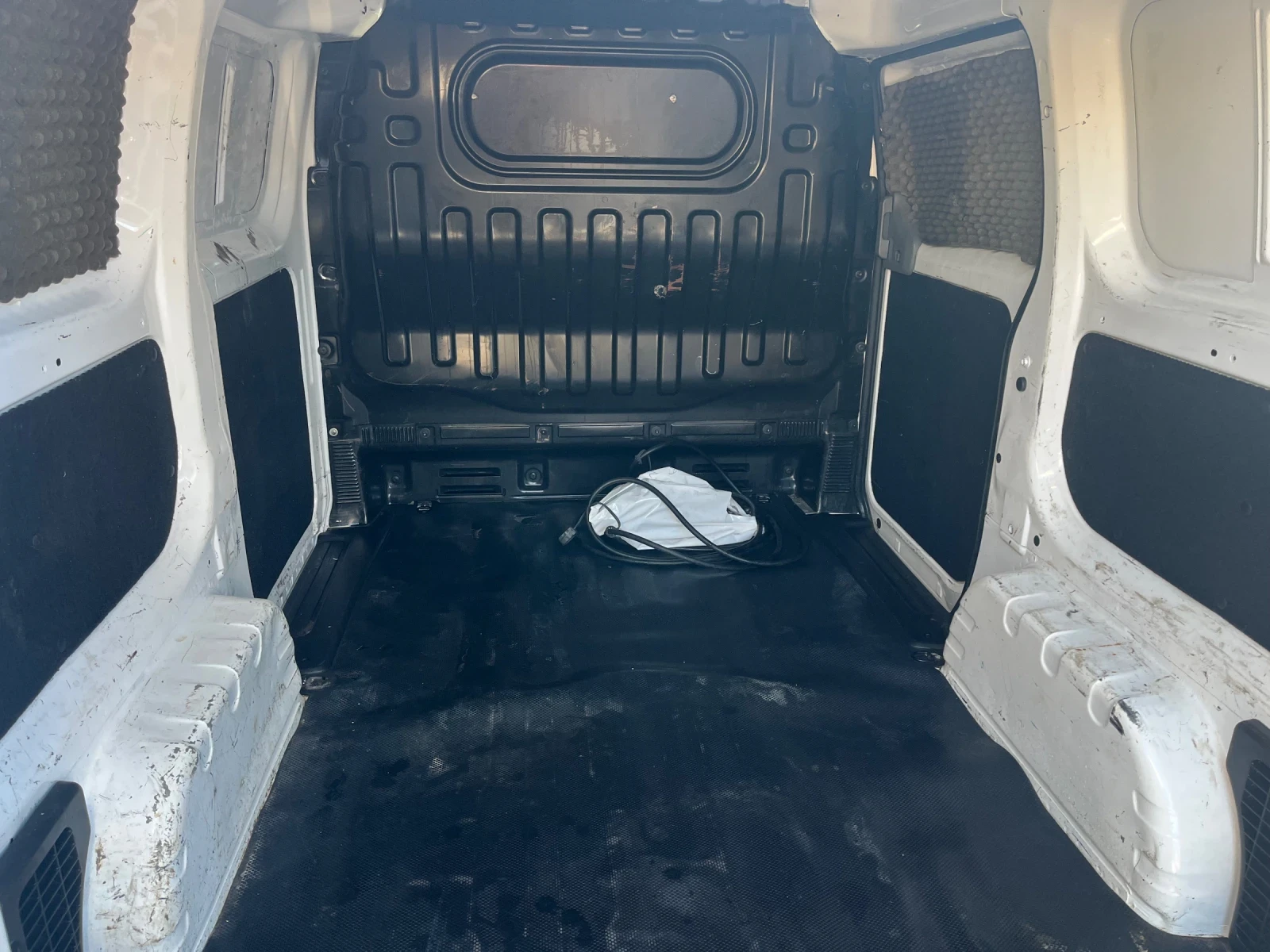 Nissan NV200 Електрически - изображение 7