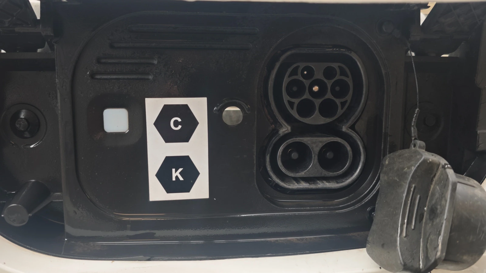 Maxus e3 Deliver 53 kWh, снимка 11 - Бусове и автобуси - 56429339