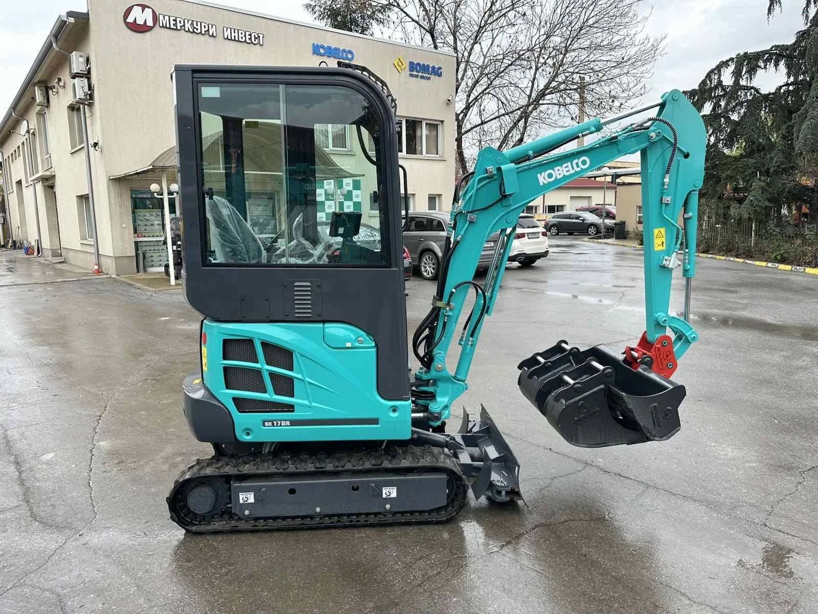Багер Kobelco SK17SR-3E - изображение 3