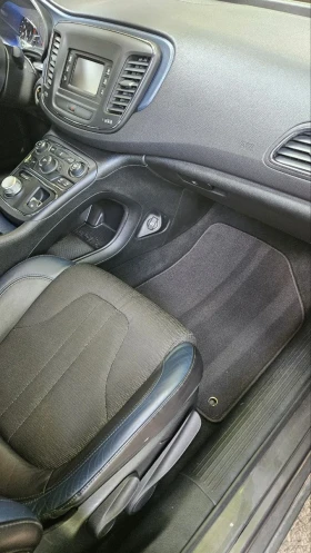 Chrysler 200, снимка 15
