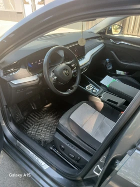 Skoda Octavia Едишан, снимка 2