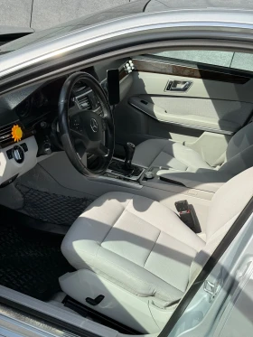 Mercedes-Benz E 220, снимка 8