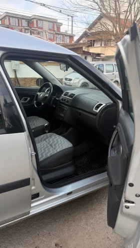 Skoda Roomster - 2400 € / 4693.99 лв. - 55863919 5