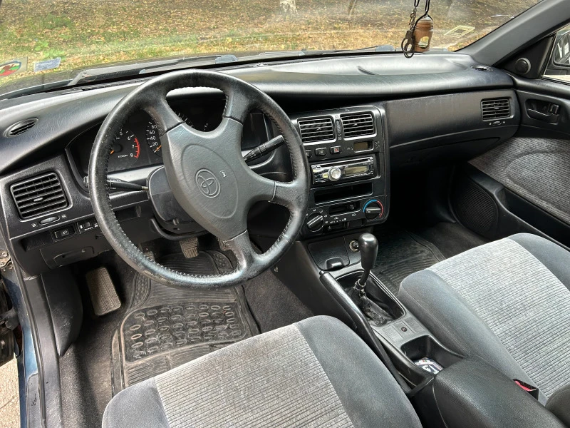 Toyota Carina GLi, снимка 10 - Автомобили и джипове - 47510849