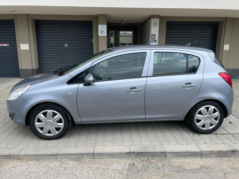 Opel Corsa 1.2i16v-City edition!!!, снимка 8 - Автомобили и джипове - 48461610