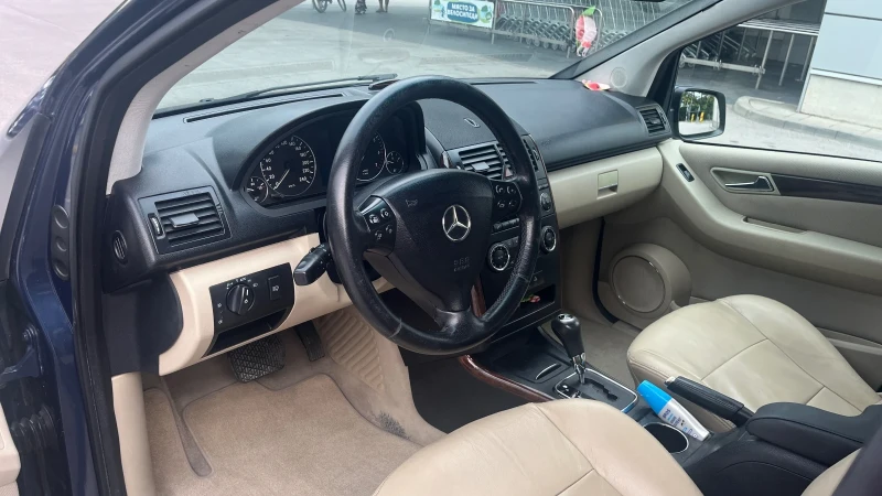 Mercedes-Benz A 200, снимка 8 - Автомобили и джипове - 48646311