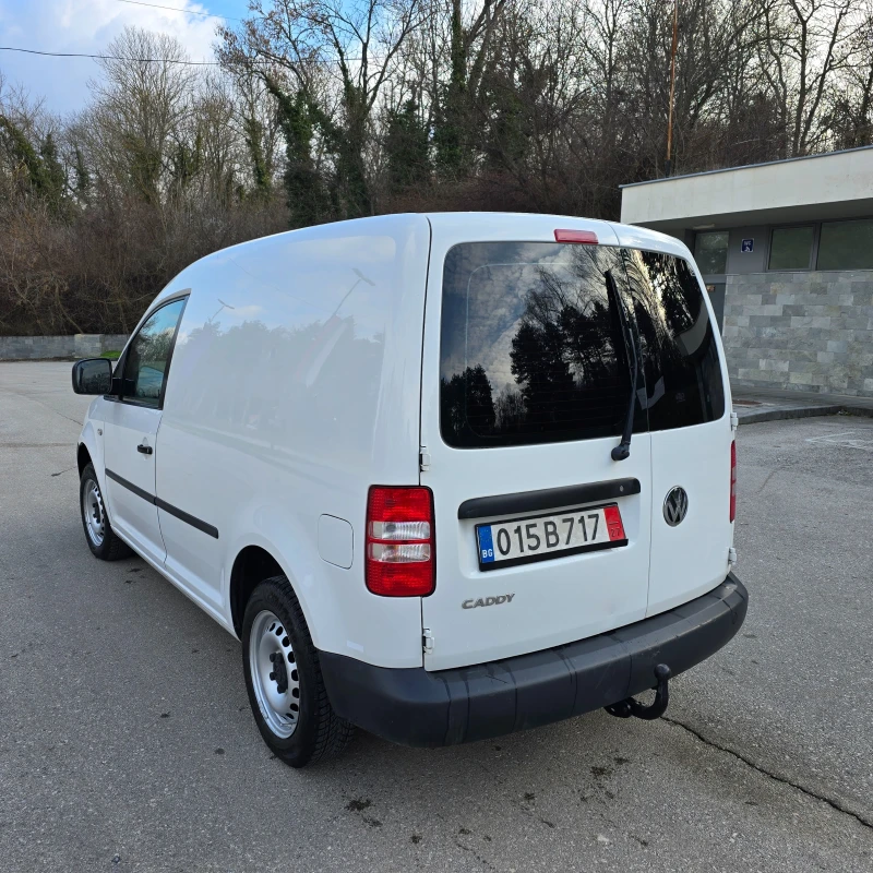 VW Caddy 1.6 TDI 102кс, снимка 4 - Автомобили и джипове - 48683826