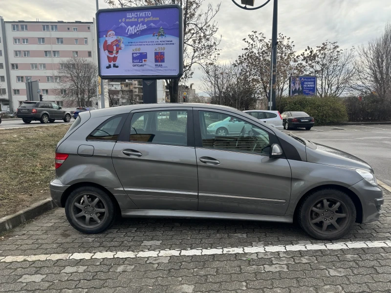 Mercedes-Benz B 180, снимка 11 - Автомобили и джипове - 48787552