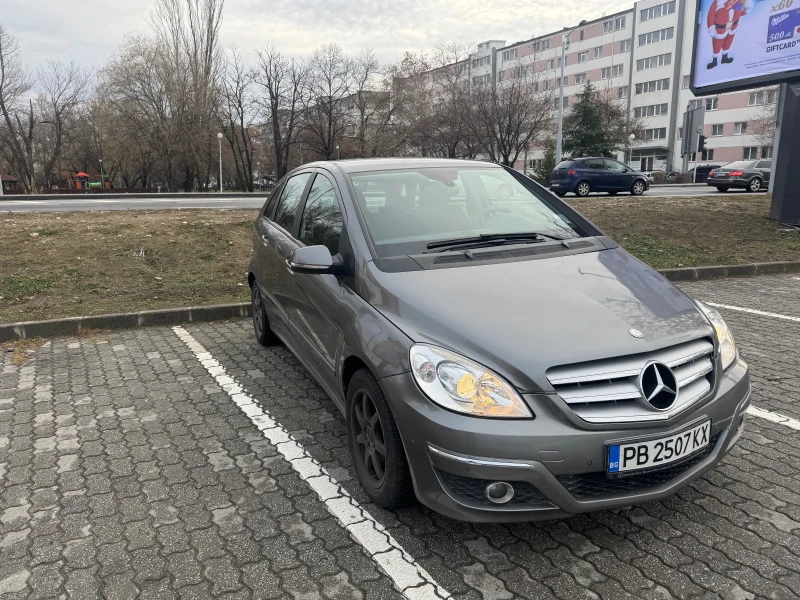 Mercedes-Benz B 180, снимка 1 - Автомобили и джипове - 48787552