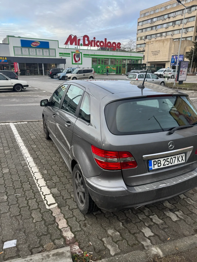 Mercedes-Benz B 180, снимка 7 - Автомобили и джипове - 48787552