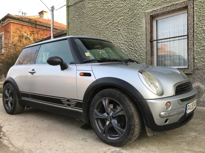 Mini One 1.6, снимка 1 - Автомобили и джипове - 49442731