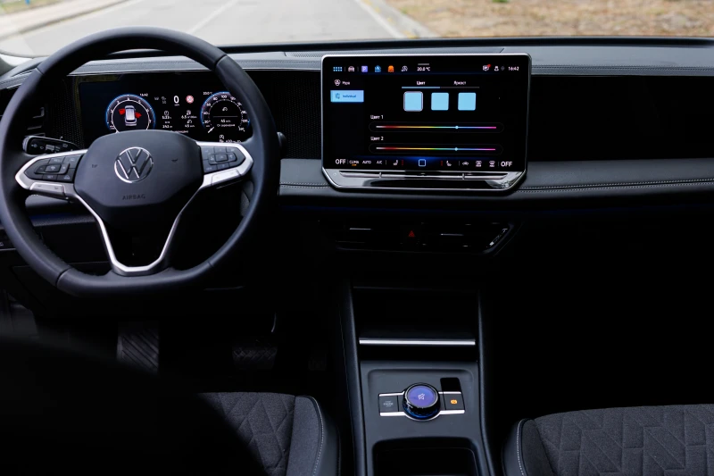 VW Tiguan Life Plus 1, 5 eTSi 150 k.c DSG , снимка 10 - Автомобили и джипове - 52645343