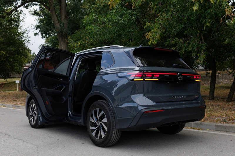 VW Tiguan Life Plus 1, 5 eTSi 150 k.c DSG , снимка 8 - Автомобили и джипове - 52645343