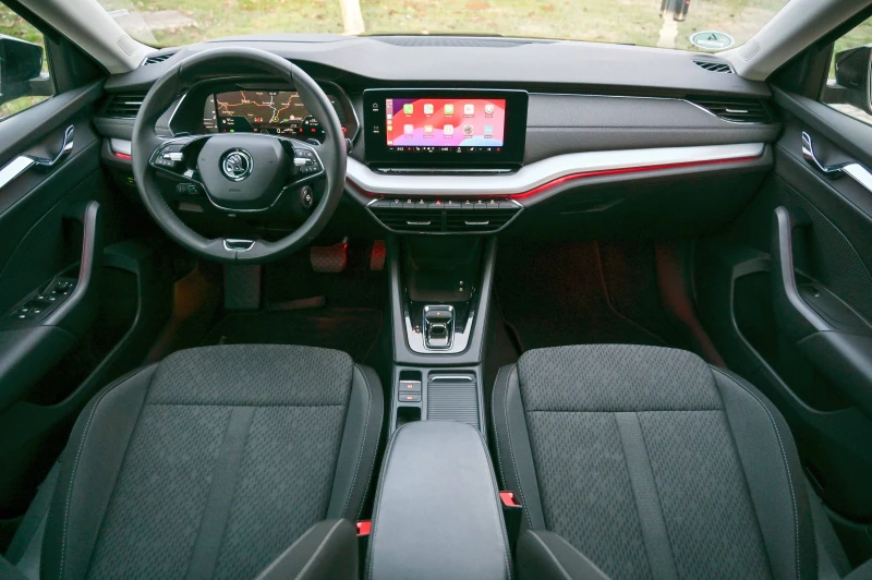 Skoda Octavia 2.0TDI* FirstEdition* Камера* Digital* Led* German, снимка 16 - Автомобили и джипове - 53101099