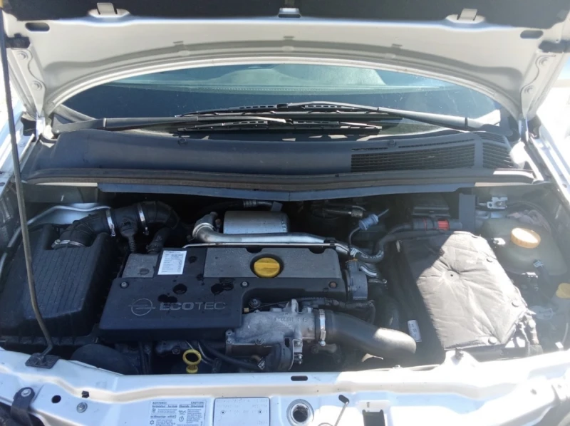 Opel Zafira 2.0 DTI 101 к.с, снимка 7 - Автомобили и джипове - 53235328