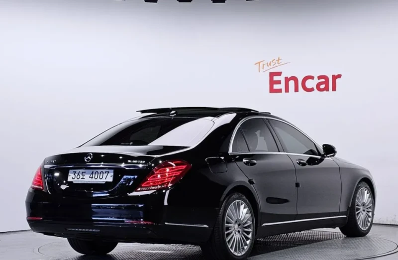 Mercedes-Benz S 350 !BlueTEC 4MATIC!* АвтоКредит* Цена до БГ* , снимка 2 - Автомобили и джипове - 53432465