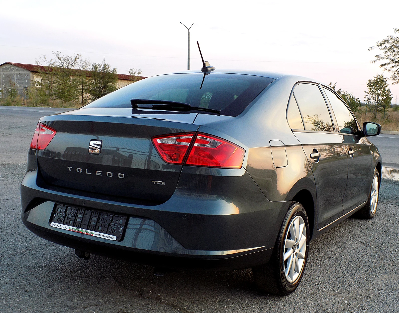 Seat Toledo 1.6TDi/NAVi/КОЖА/КЛИМАТРОНИК/РЕАЛНИ КМ - изображение 4