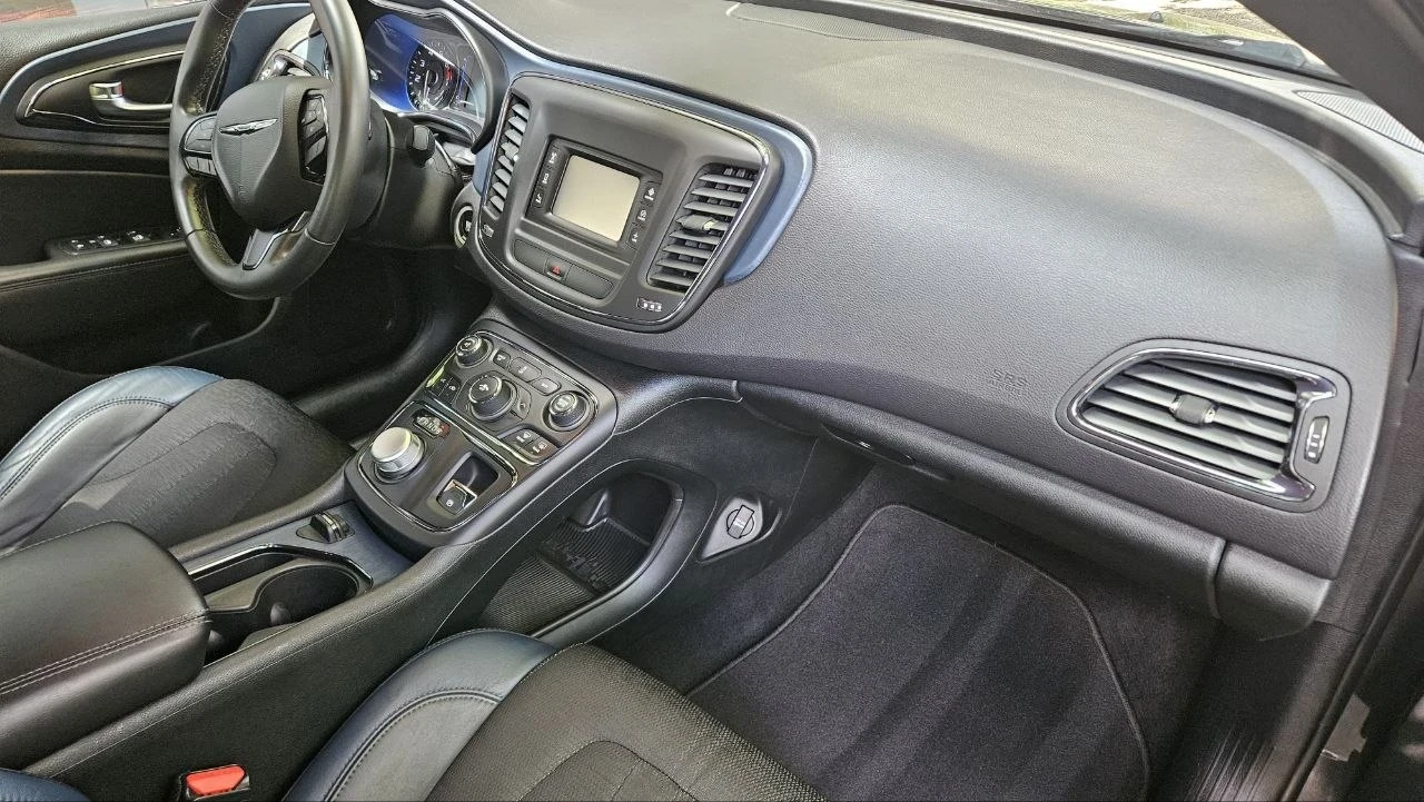 Chrysler 200, снимка 7 - Автомобили и джипове - 54814755