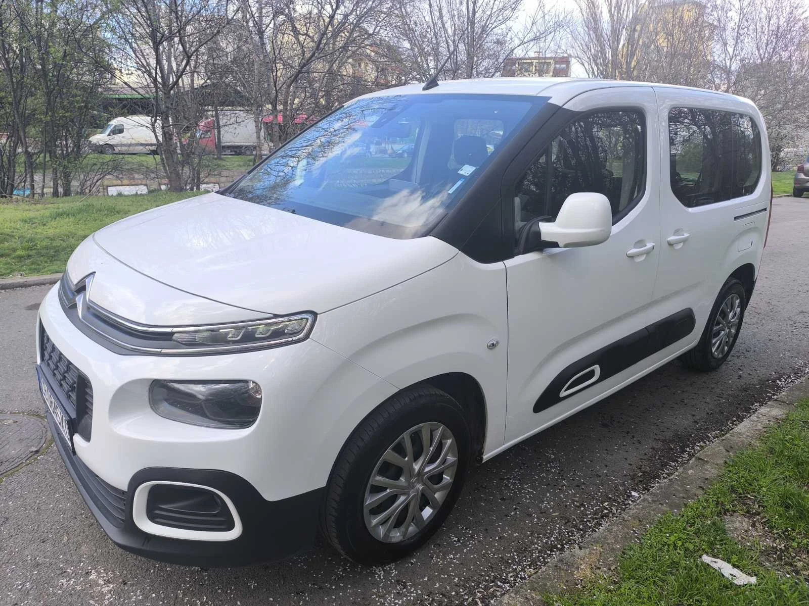 Citroen Berlingo 1.5 Blue-HDi Feel M - изображение 2