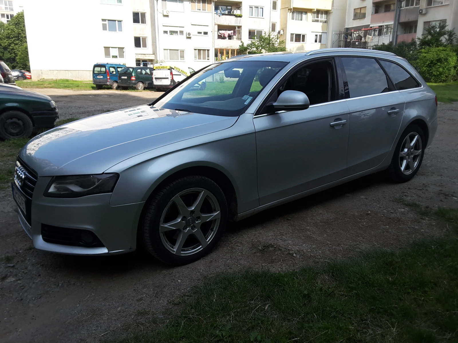 Audi A4 2.0tdi АВТОМАТ - изображение 9