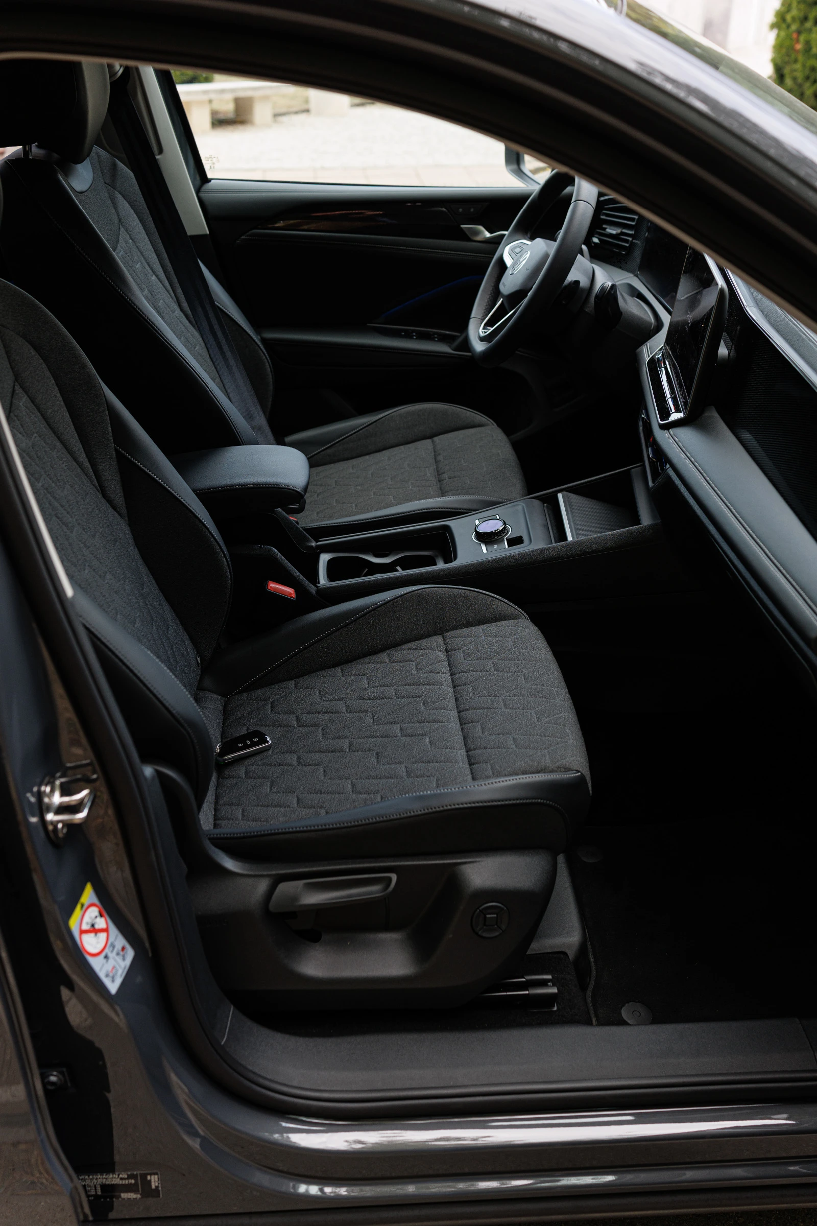 VW Tiguan Life Plus 1, 5 eTSi 150 k.c DSG  | Mobile.bg � ����������� 14