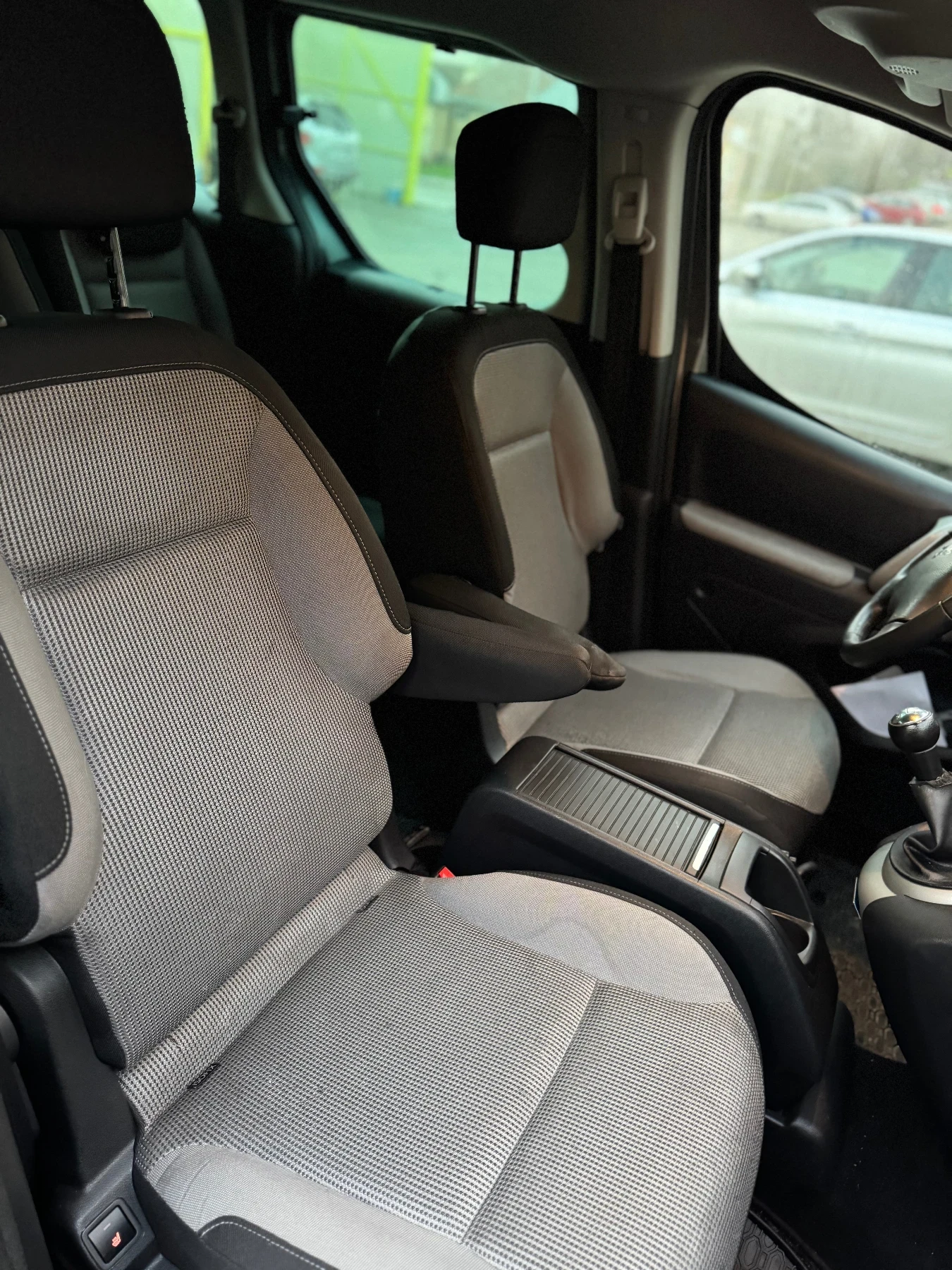 Peugeot Partner 1.6HDI - изображение 10