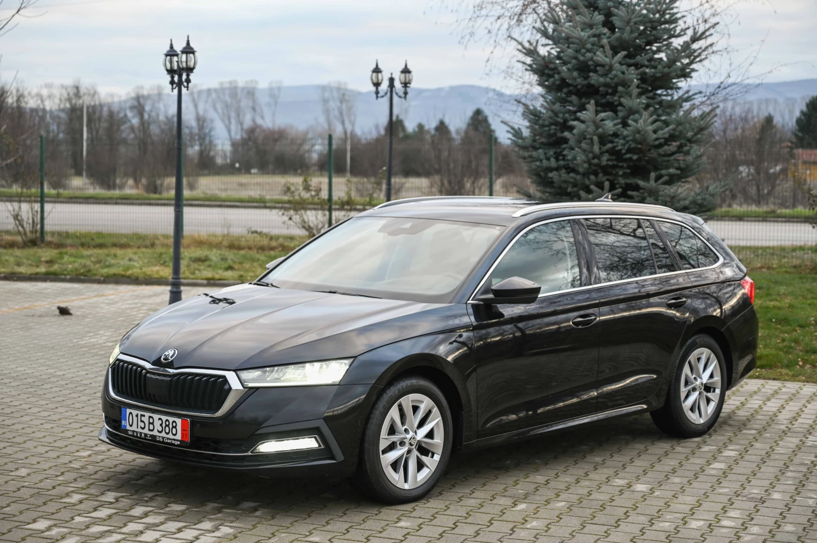 Skoda Octavia 2.0TDI* FirstEdition* Камера* Digital* Led* German - изображение 2