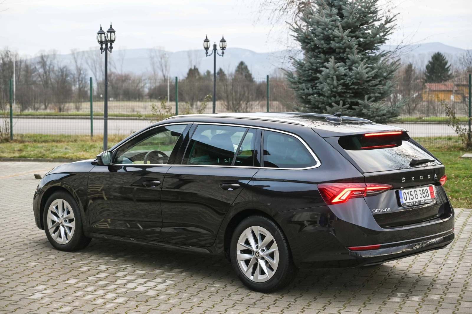 Skoda Octavia 2.0TDI* FirstEdition* Камера* Digital* Led* German - изображение 5