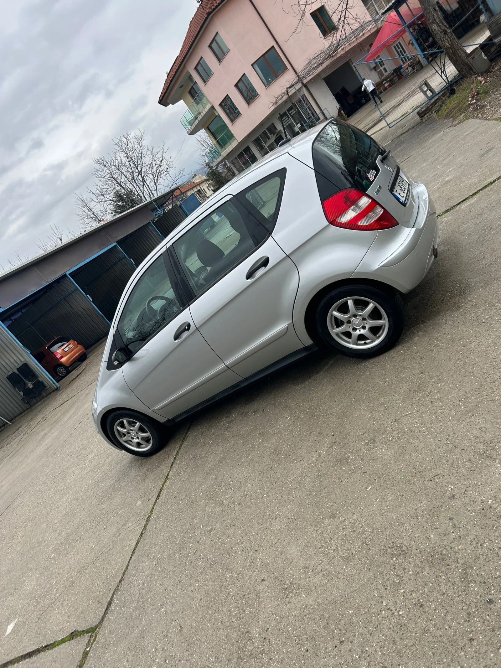 Mercedes-Benz A 180 2.0d - изображение 3