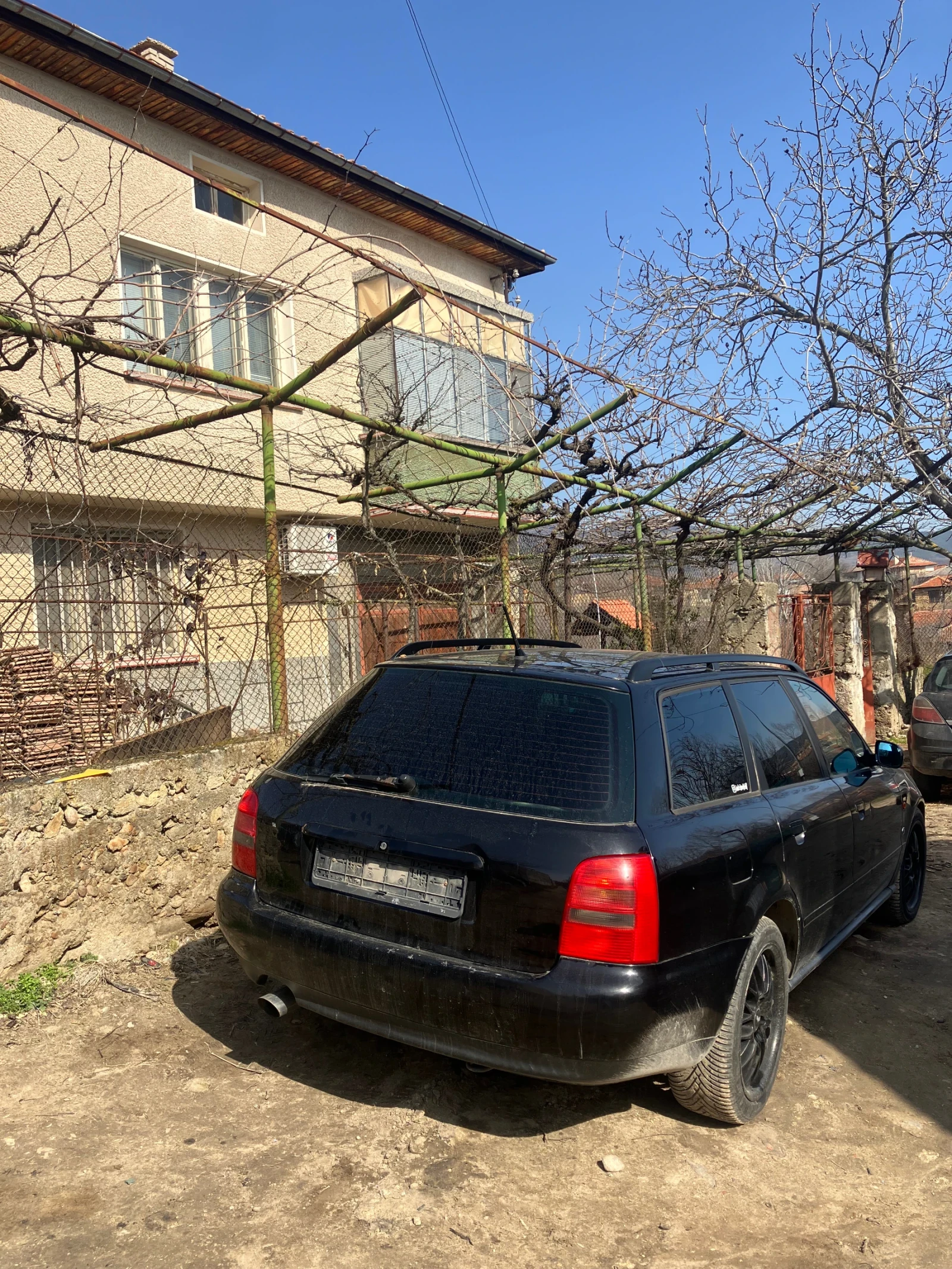 Audi A4 1.8, снимка 2 - Автомобили и джипове - 53705034